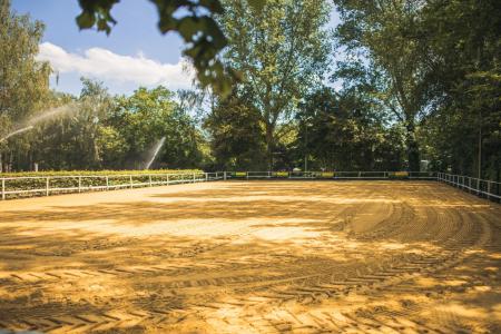 Neuer Reitboden  Dressurplatz Pasternhof